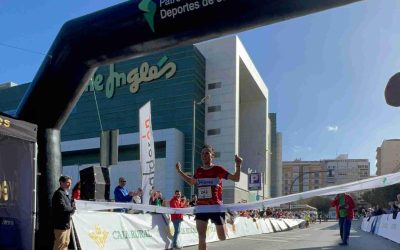 Óscar Aymerich y Josefina Rodríguez se adjudican la victoria en la XXVII Media Maratón de la Mujer Corredora en Memoria de Paco Manzaneda
