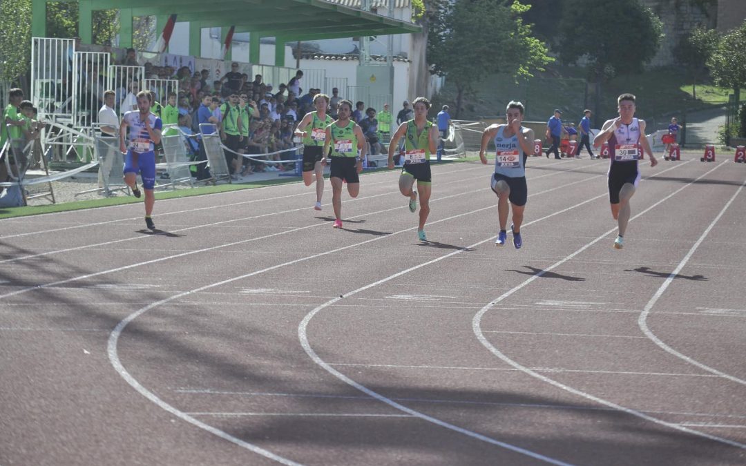 Segunda plaza para el Unicaja Jaén Paraíso Interior en la primera jornada de la Liga JOMA de Clubes de División de Honor, celebrada en la pista Ángel Cortés de La Salobreja