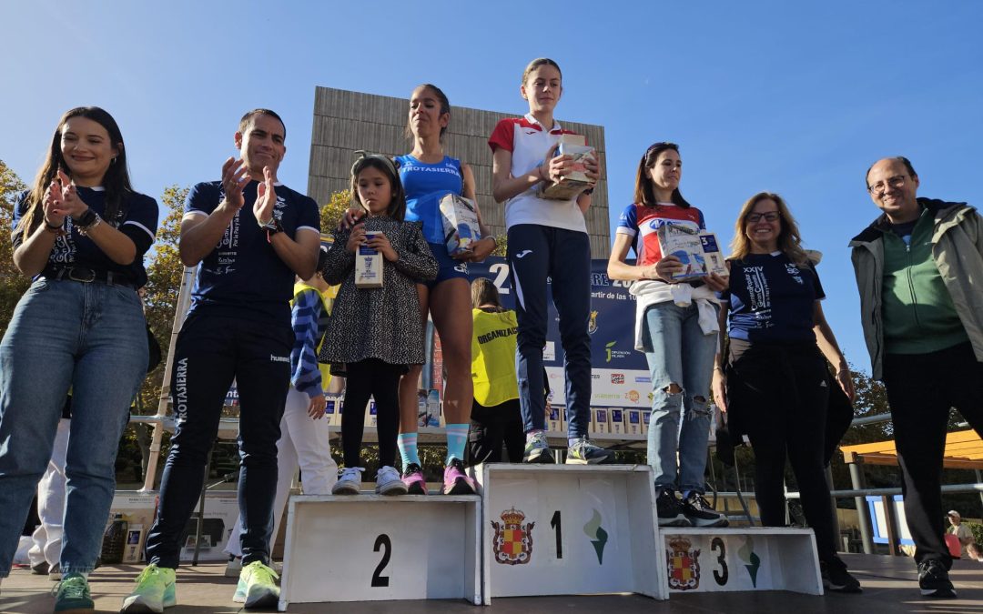 Unas 1.400 personas participan en una Carrera Popular y Caminata por la Paz y la Integración con tintes solidarios y dedicada a las víctimas de la DANA