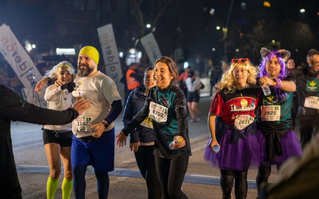 El Ayuntamiento pondrá a disposición de los corredores más de 400 nuevos dorsales para la prueba popular de la 42 Carrera Urbana Internacional Noche de San Antón el jueves 2 de enero de 2025