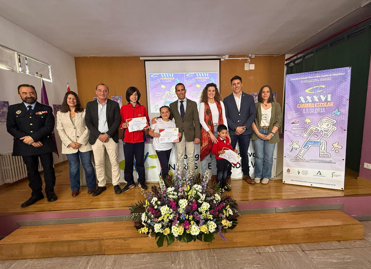 El Ayuntamiento destaca el crecimiento y el carácter solidario de la Carrera Escolar “La Gloria” que organiza cada año el colegio cooperativa ‘Andrés de Vandelvira’