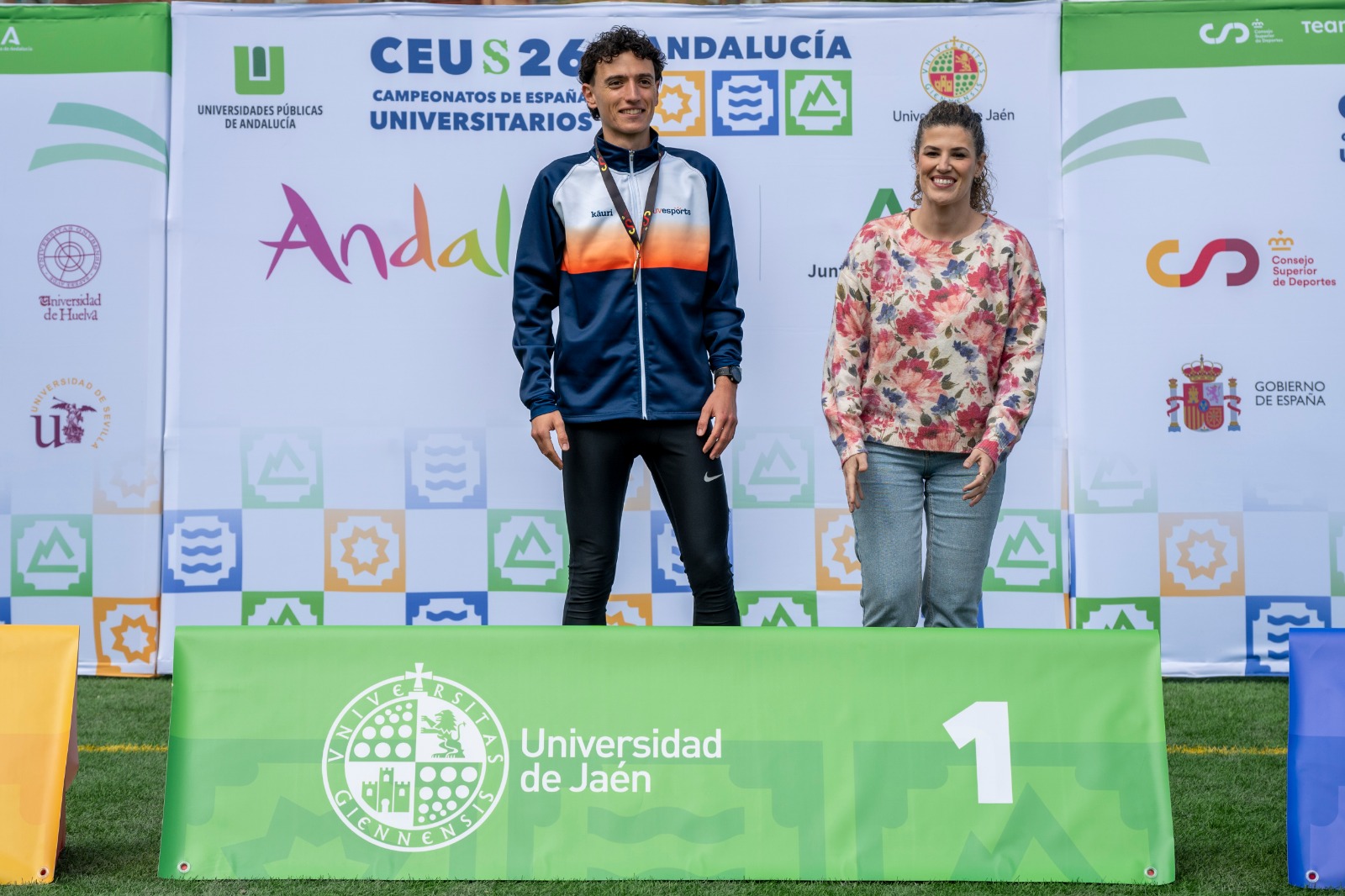 Más de 150 atletas participan en la prueba de campo a través celebrada en Jaén con la colaboración del Patronato Municipal de Deportes con motivo de los campeonatos de España universitarios