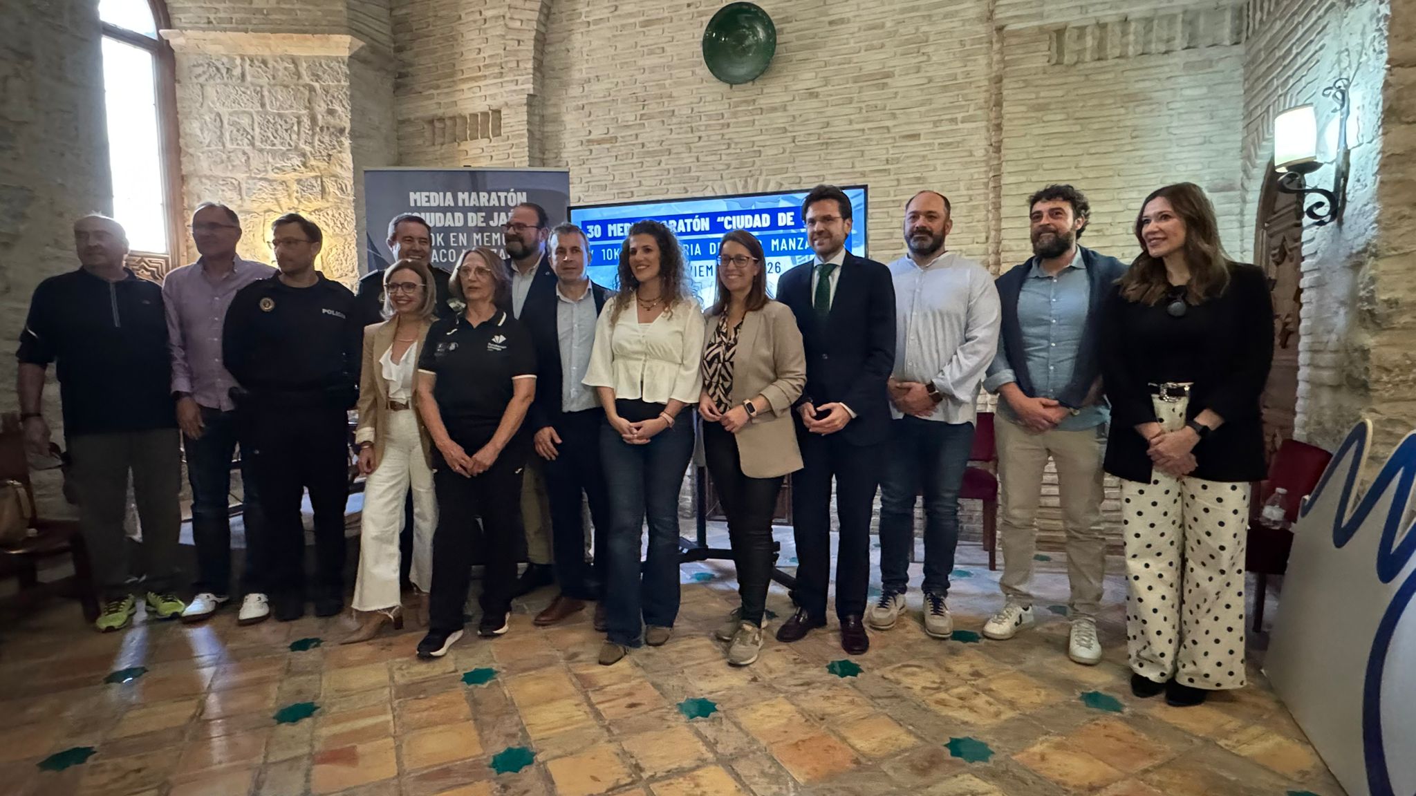 El Ayuntamiento presenta el nuevo recorrido de una sola vuelta de la “mejor Media Maratón de Jaén” de la historia, con un despliegue deportivo y logístico