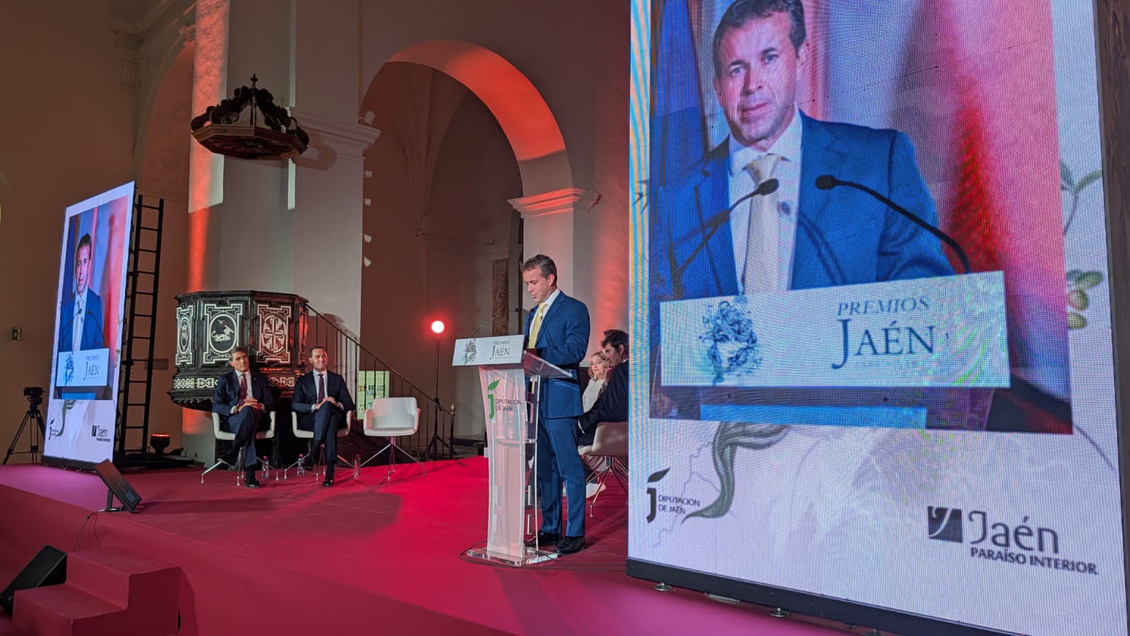 Los Premios Jaén Paraíso Interior reconocen el escaparate deportivo internacional de la Carrera Urbana Internacional de la Noche de San Antón